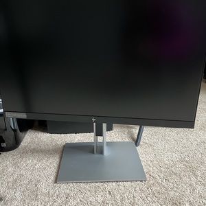HP monitor E23 G4 23-inch FHD monitor. brand new in the box with all cables.